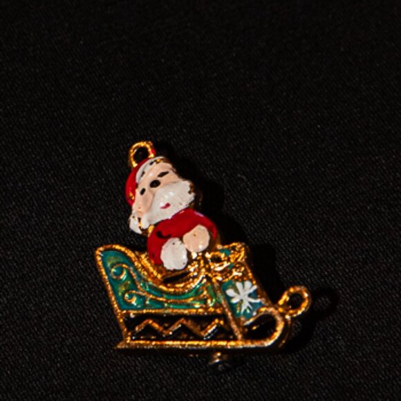 Santa and Sleigh Brooch - Picture 2 of 2